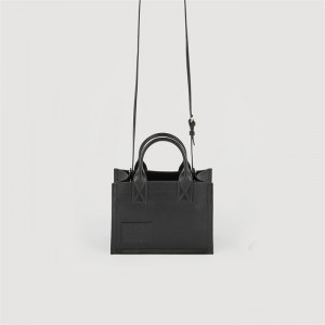 Sandro Small Kasbah tote in smooth leather Black | SN-SDO64863